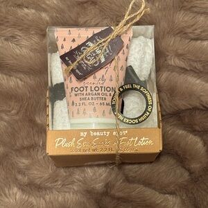 Scented Foot Lotion Set with Socks